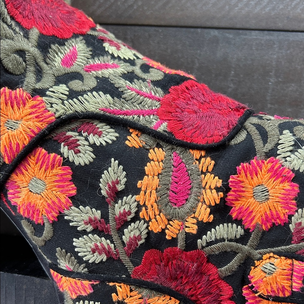Crown Vintage Black and Multicolor Embroidered Ankle Boots - Picture 9 of 10